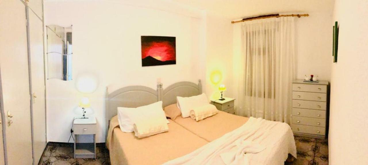 Enjoy The Sea And Pool In Playa De Las Americas Ngoại thất bức ảnh